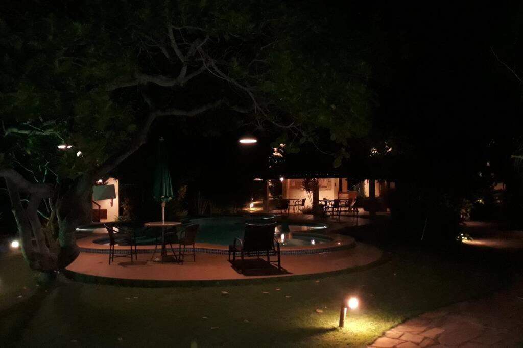 Imbassai - Casa Alto Padrao Completa - Condominio Fechado - A1B1 エクステリア 写真